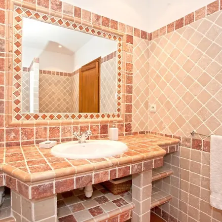 Campu Latinu Apartment Lama