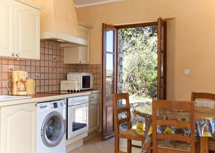 Campu Latinu アパート